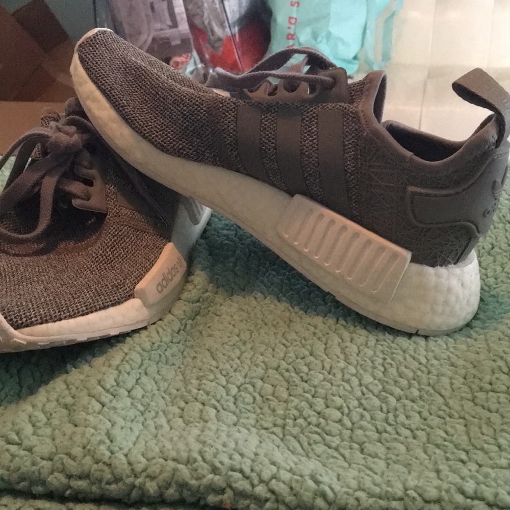 Adidas boost tennis shoes